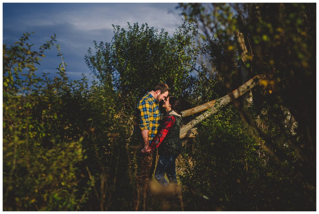 Hartford Wisconsin Loew Lake Engagement Session