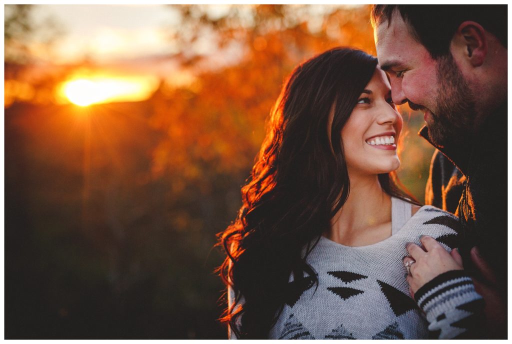 Hartford Wisconsin Loew Lake Engagement Session